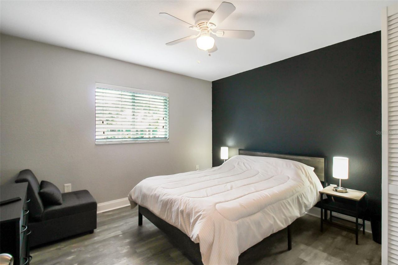 7036 13th Street E, Sarasota, FL 34243 Photo