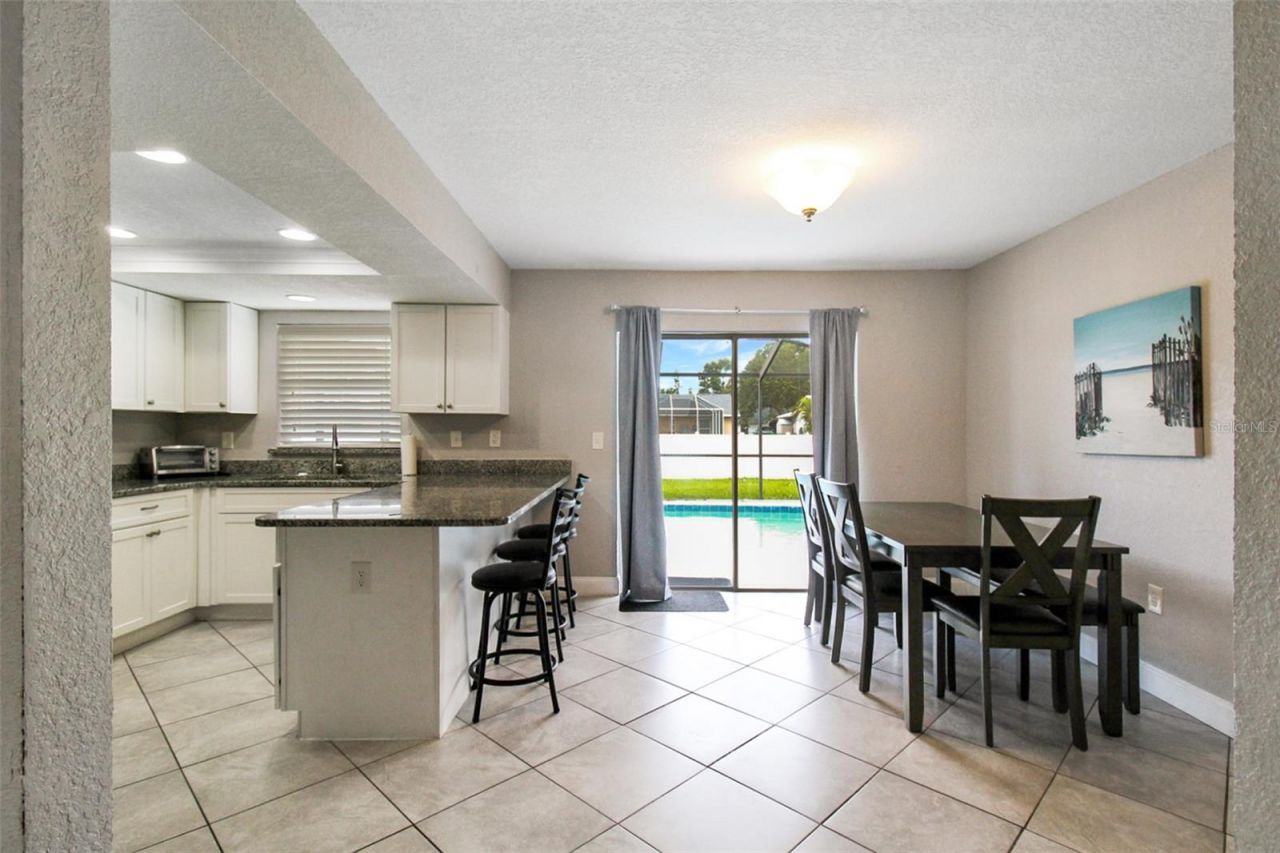 7036 13th Street E, Sarasota, FL 34243 Photo