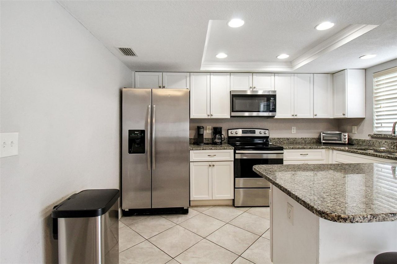 7036 13th Street E, Sarasota, FL 34243 Photo