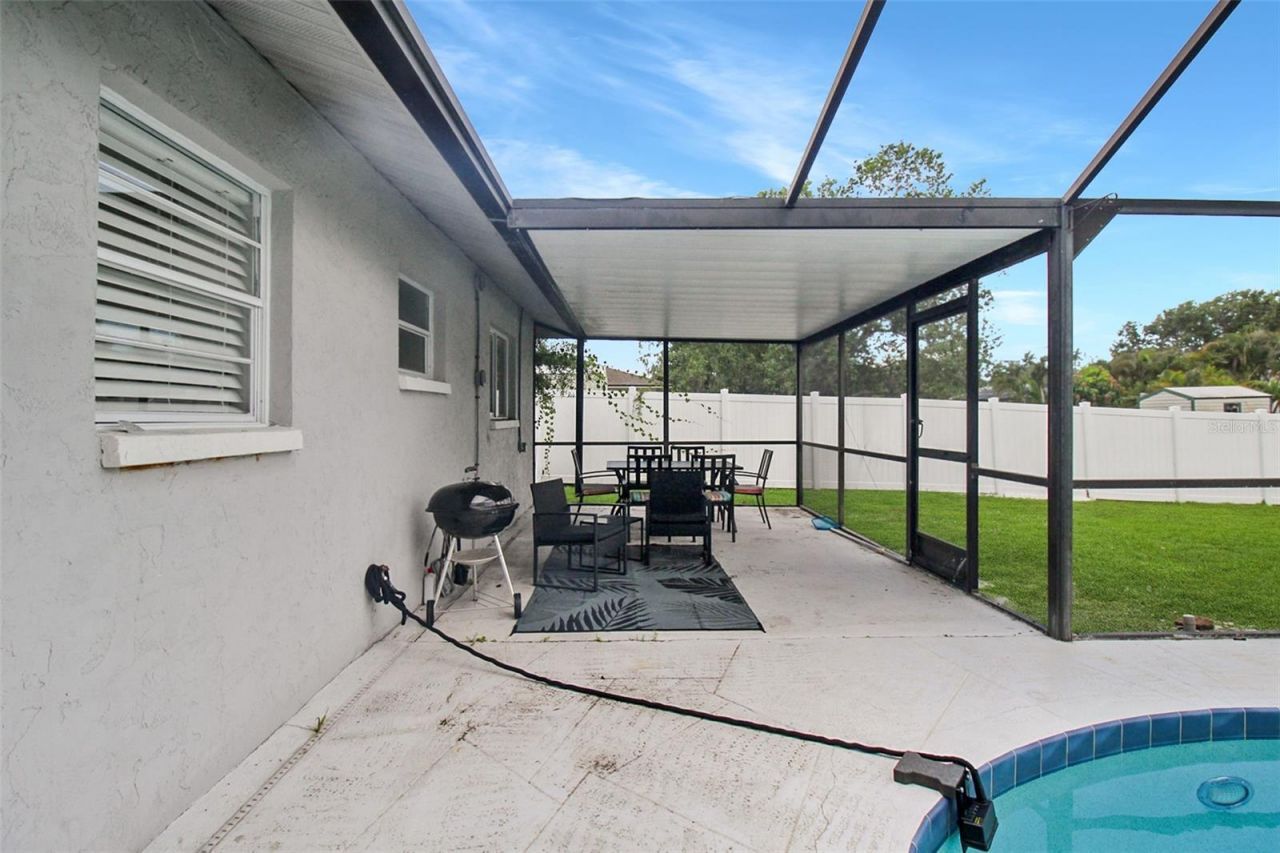 7036 13th Street E, Sarasota, FL 34243 Photo