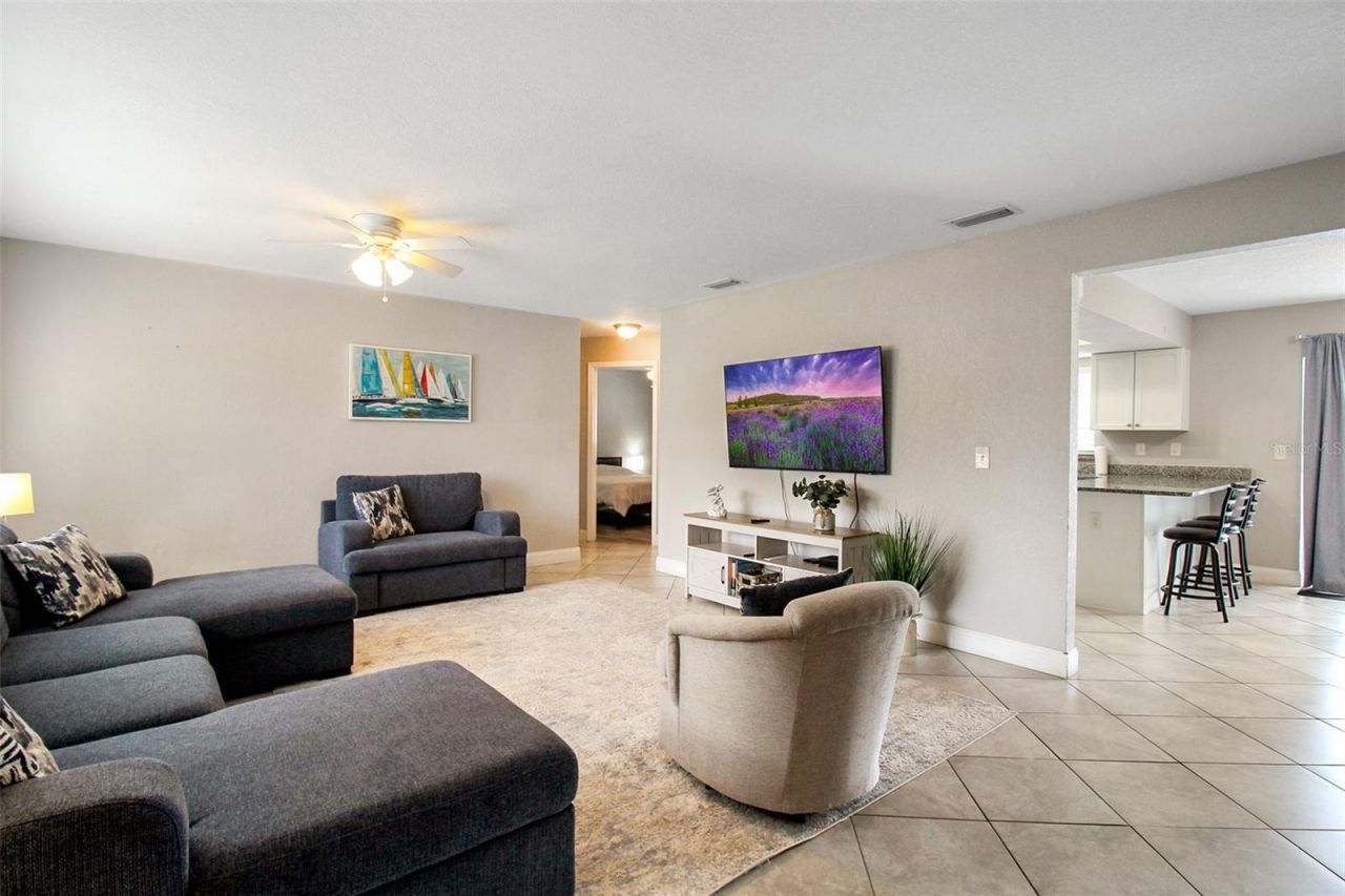 7036 13th Street E, Sarasota, FL 34243 Photo