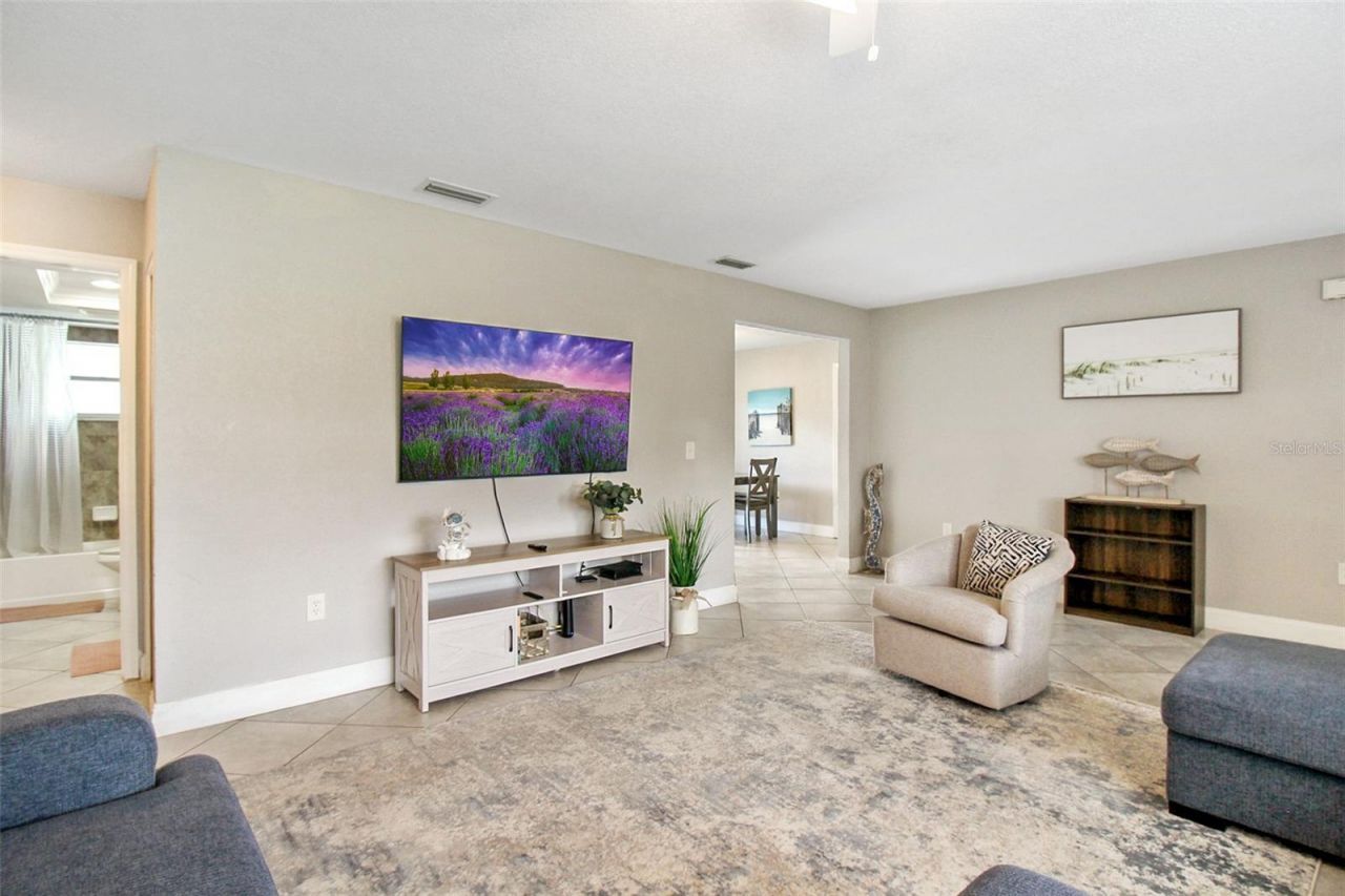 7036 13th Street E, Sarasota, FL 34243 Photo