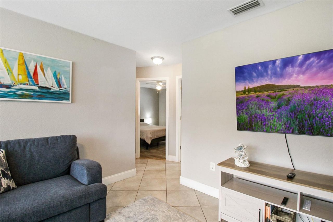 7036 13th Street E, Sarasota, FL 34243 Photo