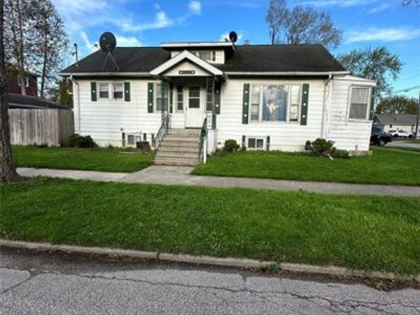 2341 N Clinton Street, Saginaw, MI 48602