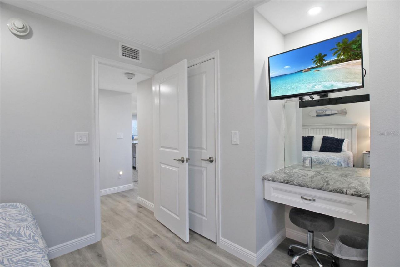 5780 Midnight Pass Road, Unit 609, Sarasota, FL 34242 Photo