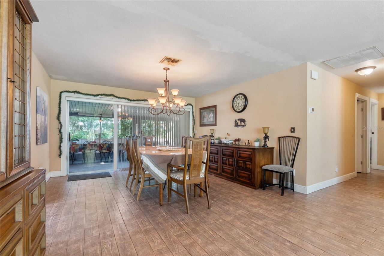 306 Grimes Drive, Auburndale, FL 33823 Photo