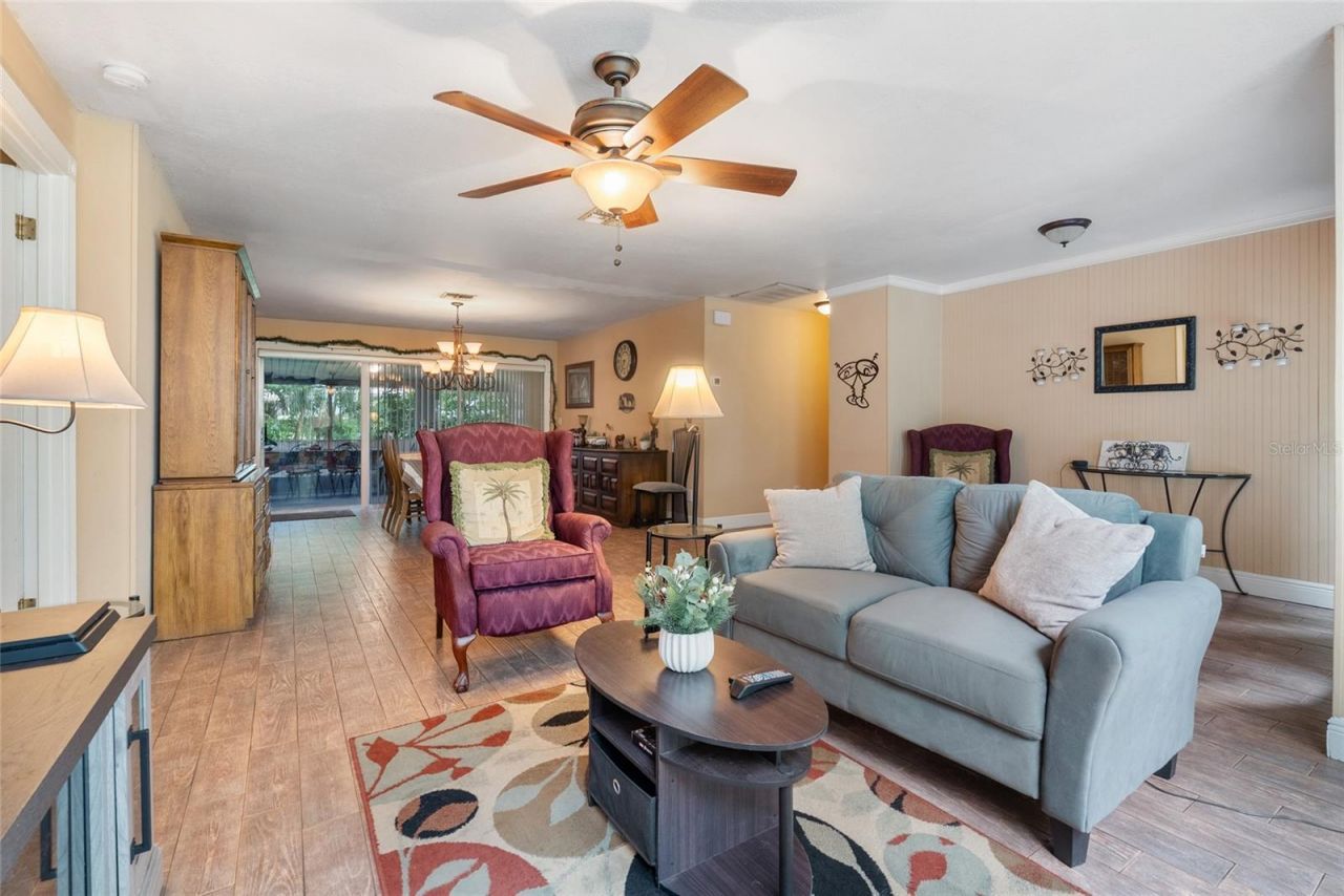 306 Grimes Drive, Auburndale, FL 33823 Photo