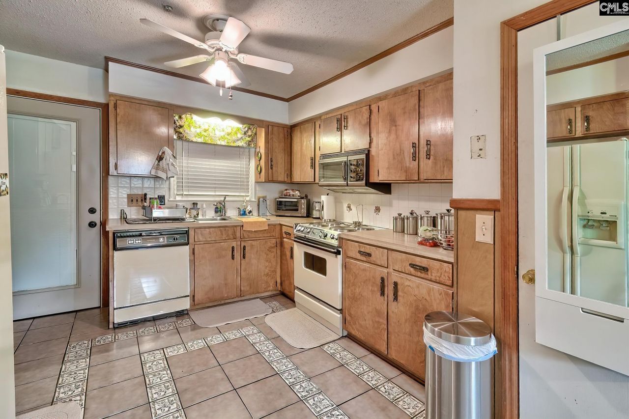 1802 D Avenue Photo 15