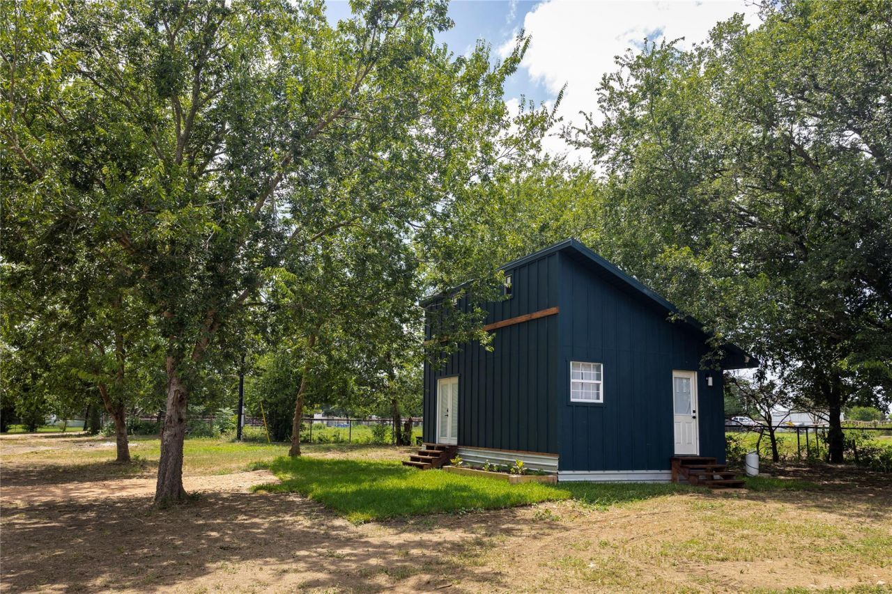 1014 Private Road 4041, Dime Box, TX 77853 Main Photo