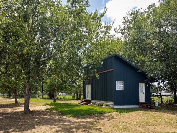 1014 Private Road 4041, Dime Box, TX 77853