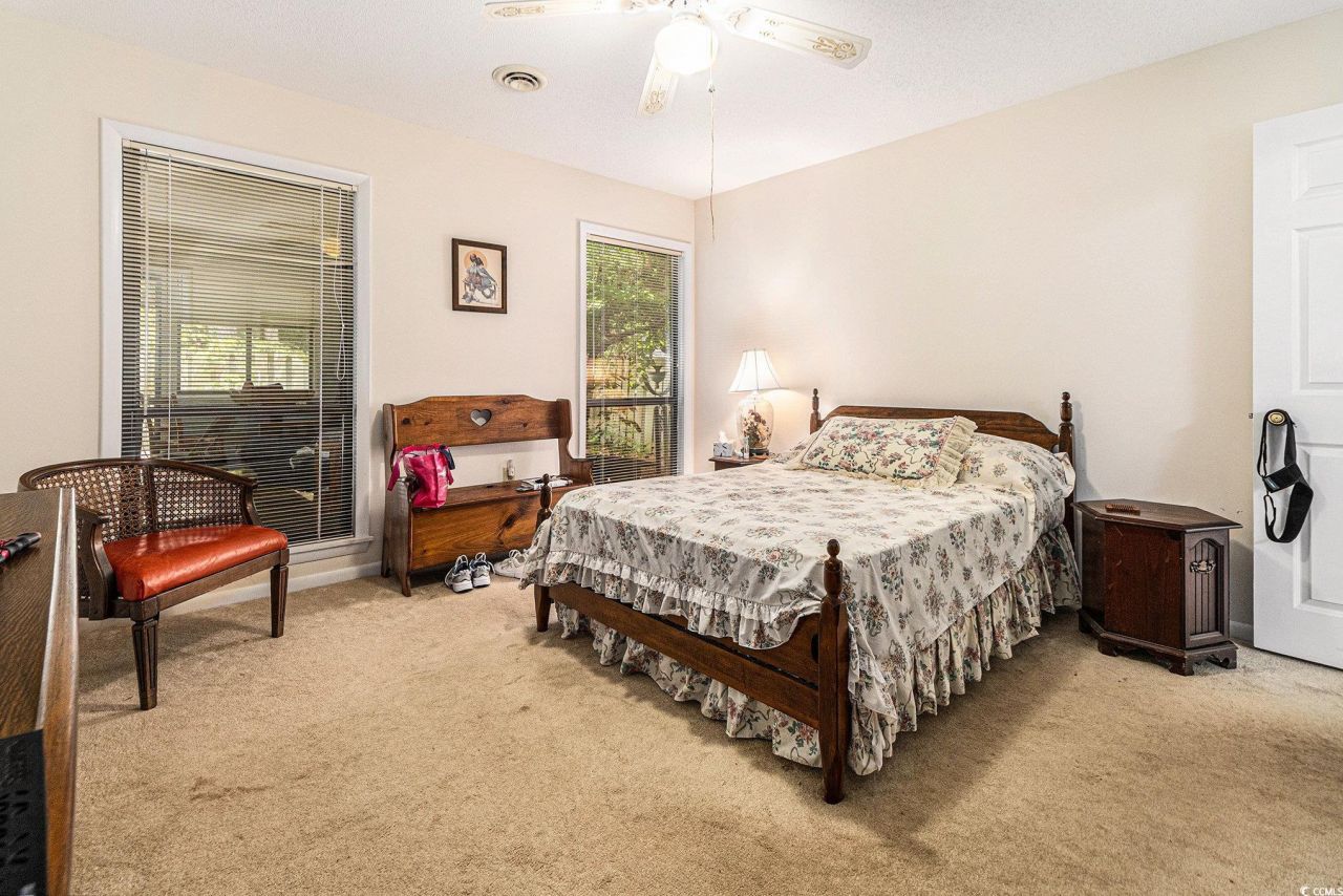 986 Briarwood Dr. Photo 13