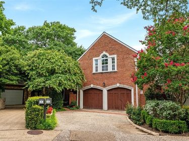 7 Queensview Court, Dallas, TX 75225