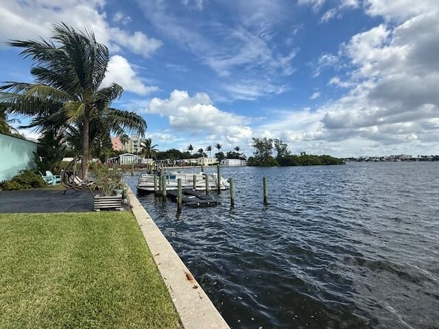 219 Lakeview 102 Avenue, Unit 102, Lantana, FL 33462 Photo