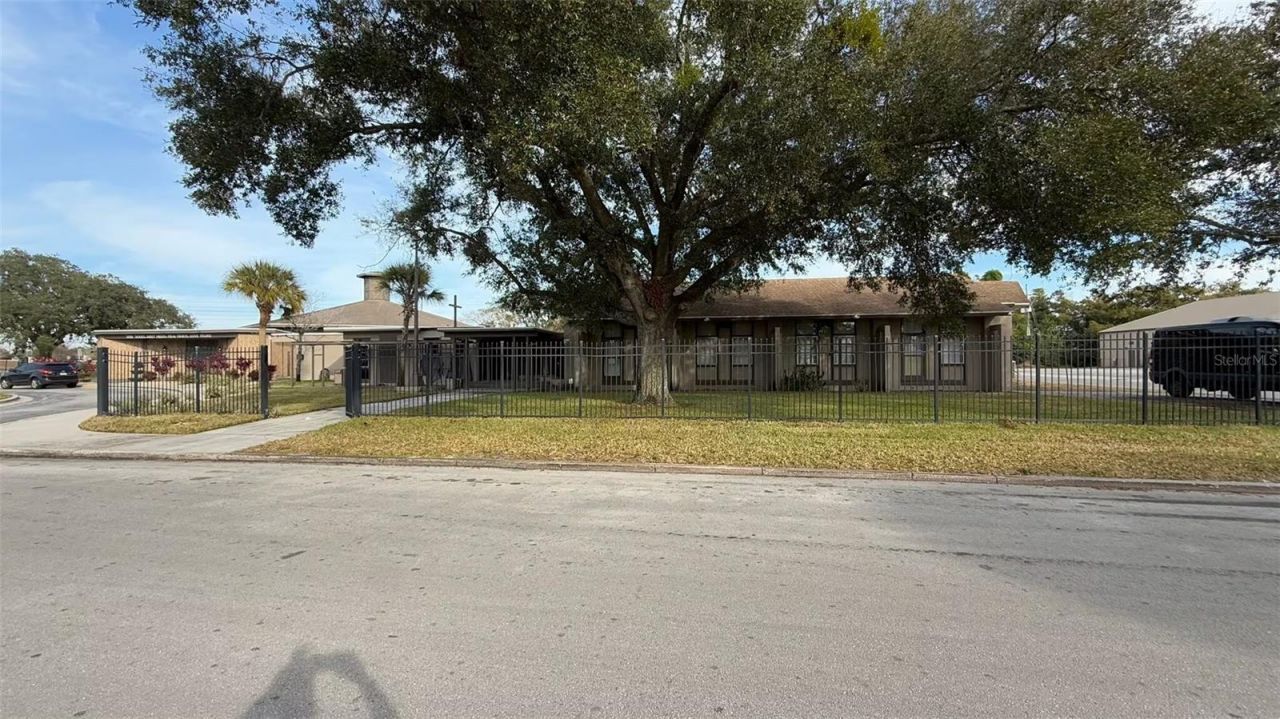 5000 Silver Star Road, Orlando, FL 32808 Photo