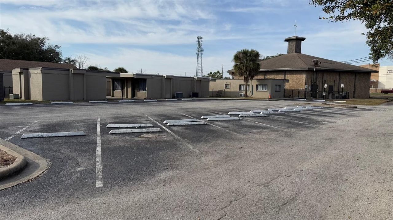 5000 Silver Star Road, Orlando, FL 32808 Photo