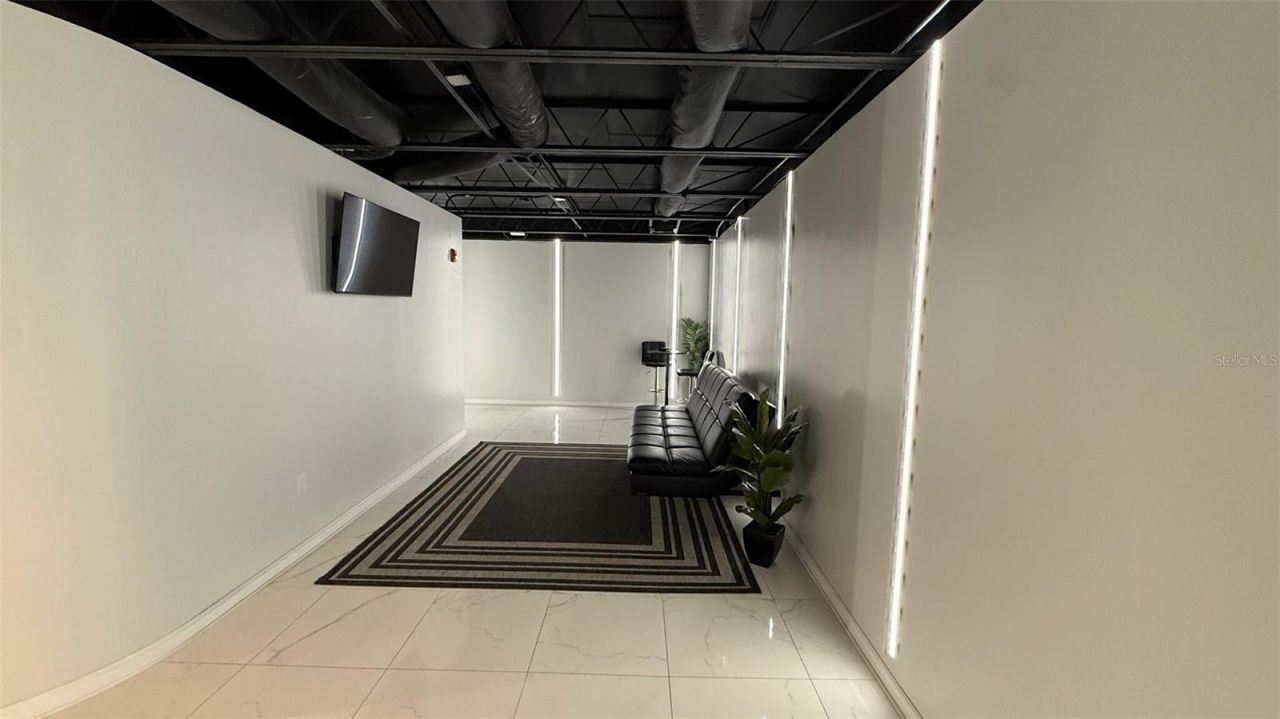 5000 Silver Star Road, Orlando, FL 32808 Photo