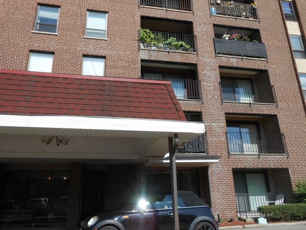 6330 N LINCOLN Avenue, Unit 2A, Morton Grove, IL 60053