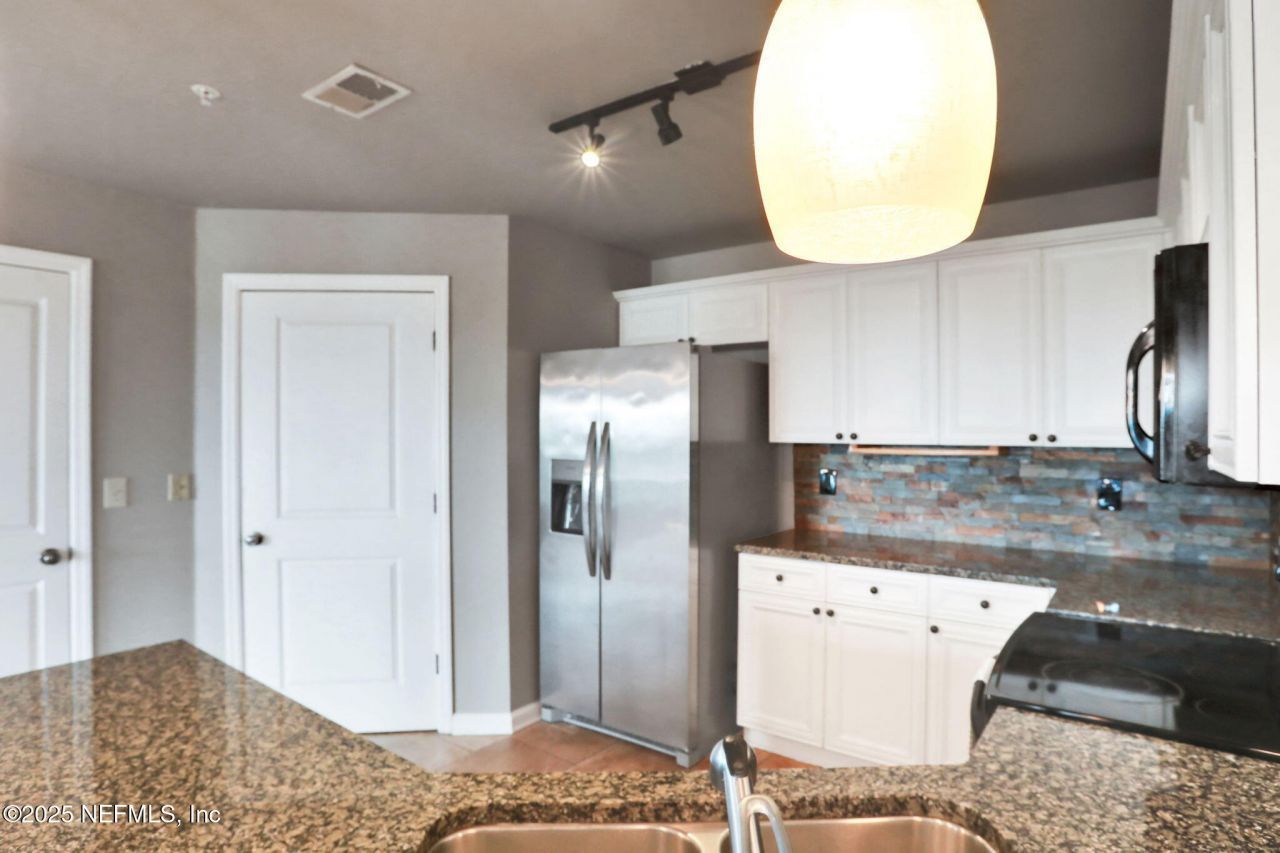400 E Bay Street, Unit 1705, Jacksonville, FL 32202 Photo