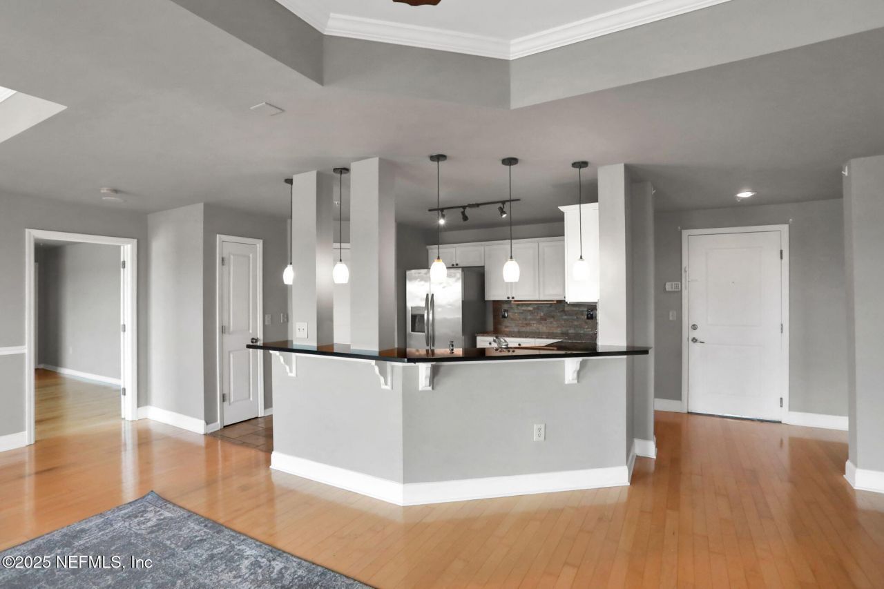 400 E Bay Street, Unit 1705, Jacksonville, FL 32202 Photo
