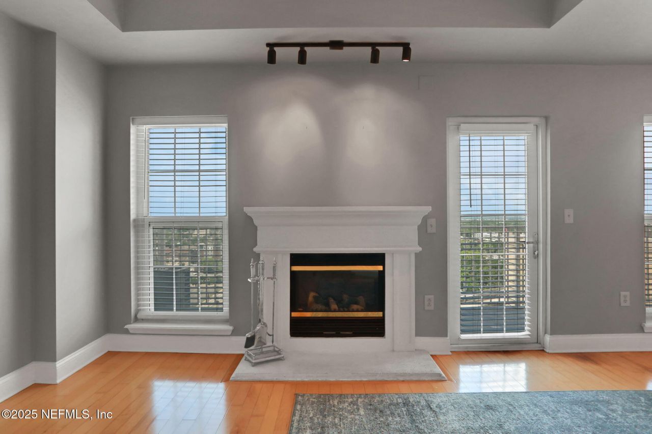 400 E Bay Street, Unit 1705, Jacksonville, FL 32202 Photo