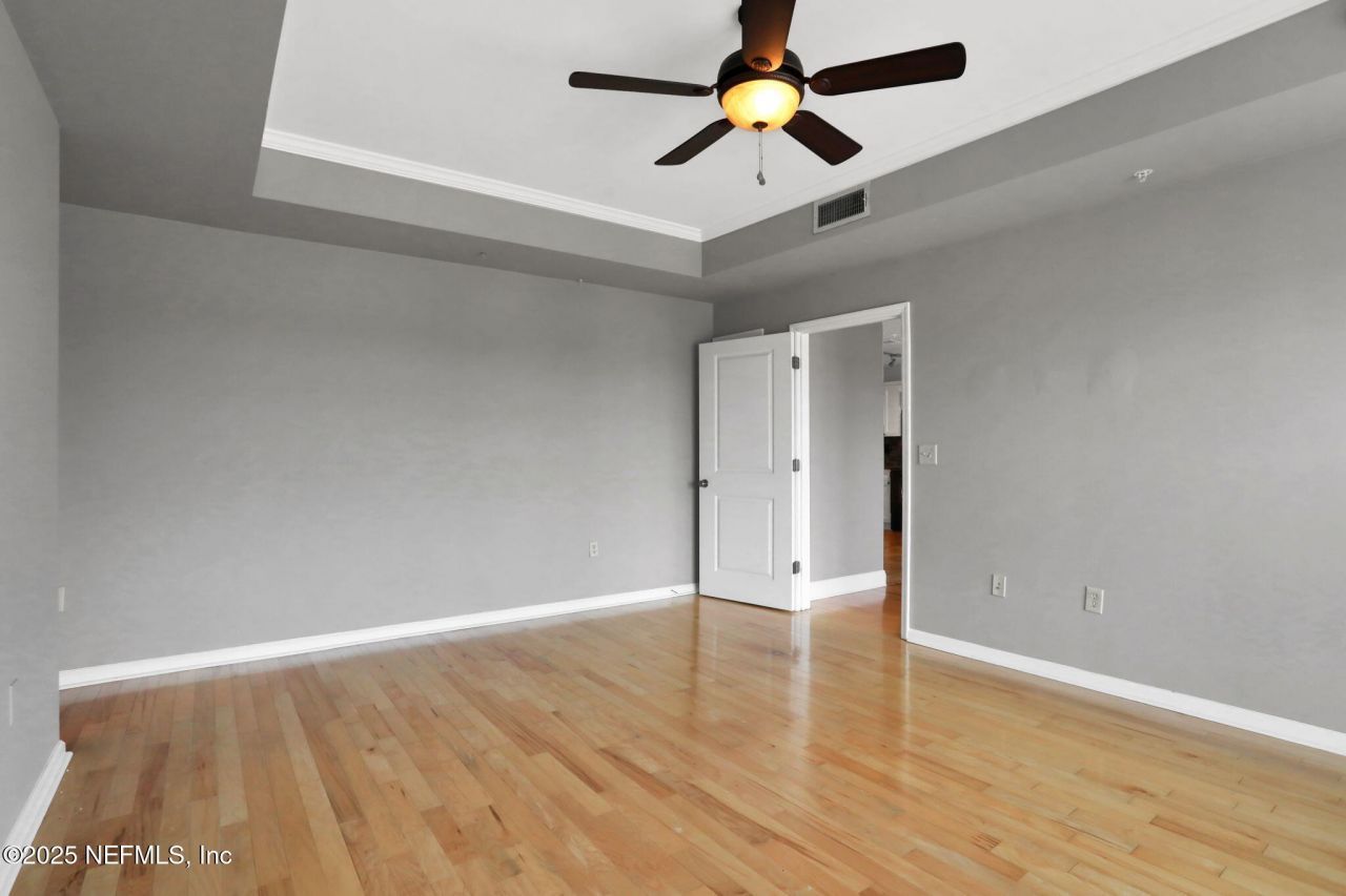 400 E Bay Street, Unit 1705, Jacksonville, FL 32202 Photo