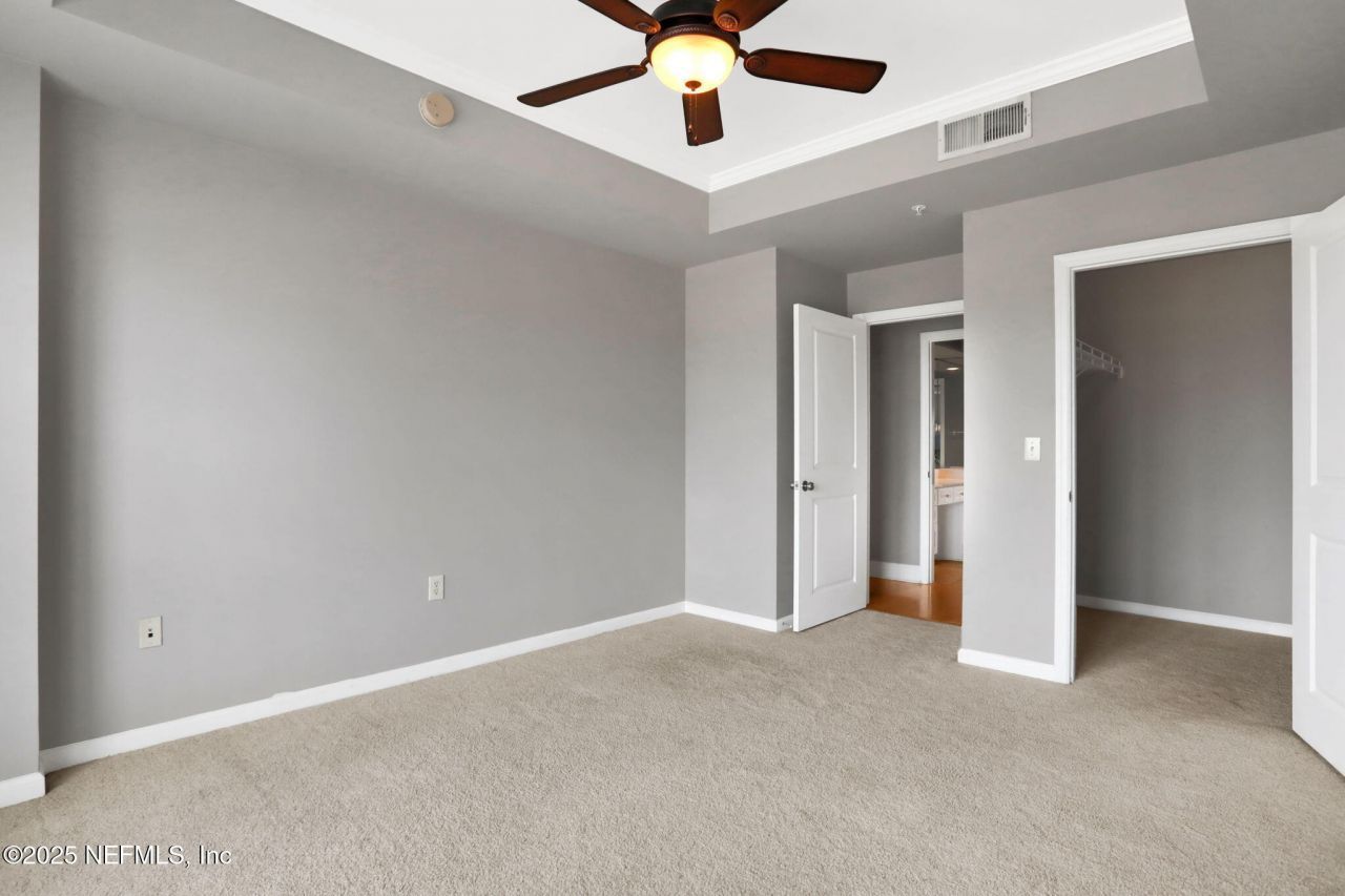 400 E Bay Street, Unit 1705, Jacksonville, FL 32202 Photo