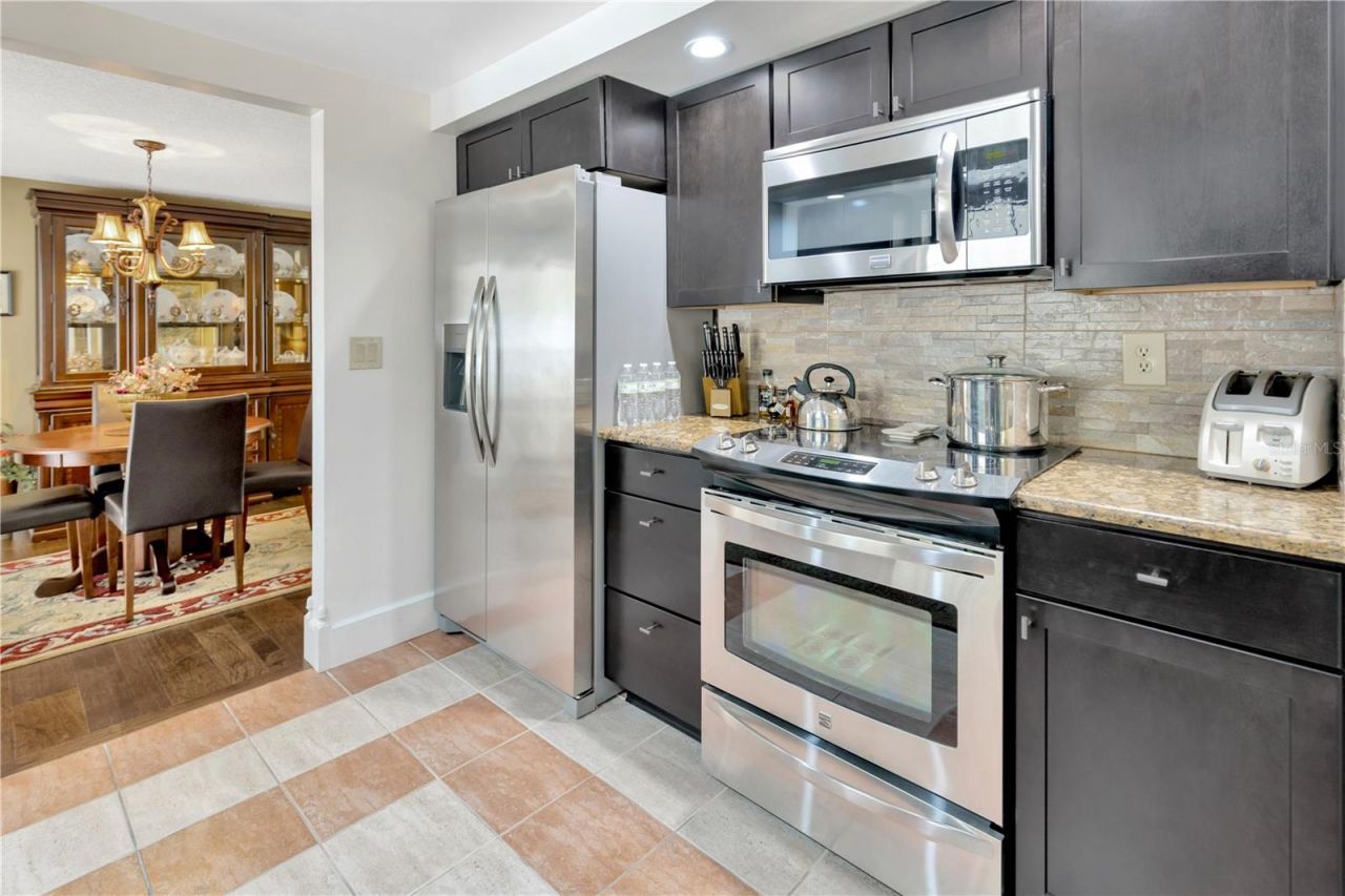 4909 S Elberon Street, Tampa, FL 33611 Photo