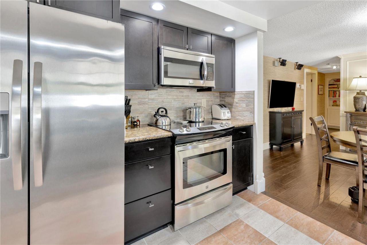 4909 S Elberon Street, Tampa, FL 33611 Photo