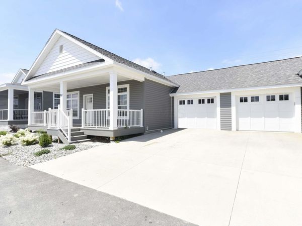 10850 E Bayshore Road, Unit Cardinal B, Marblehead, OH 43440