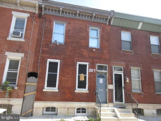 207 Watkins Street, Philadelphia, PA 19148 Main Photo