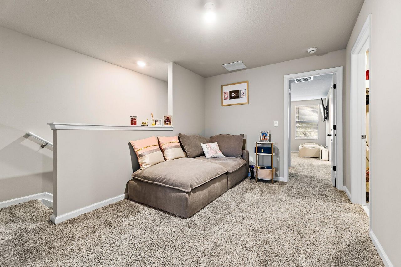 5611 Enclave Drive, Mangonia Park, FL 33407 Photo