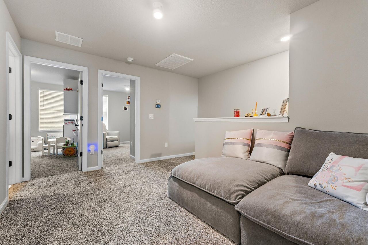 5611 Enclave Drive, Mangonia Park, FL 33407 Photo