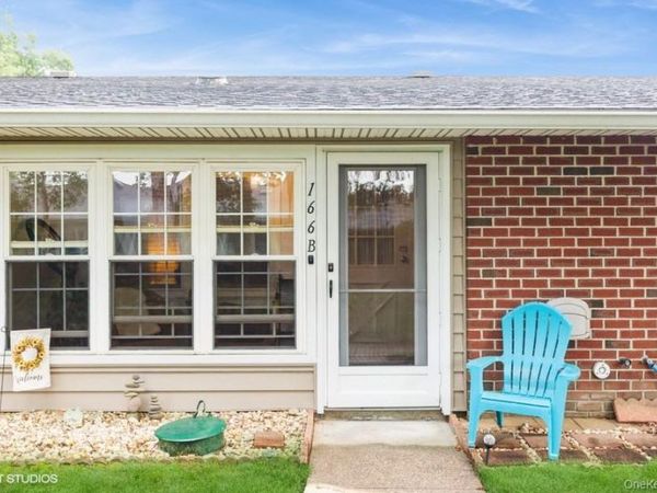 166 Ventry Court, Unit B, Ridge, NY 11961