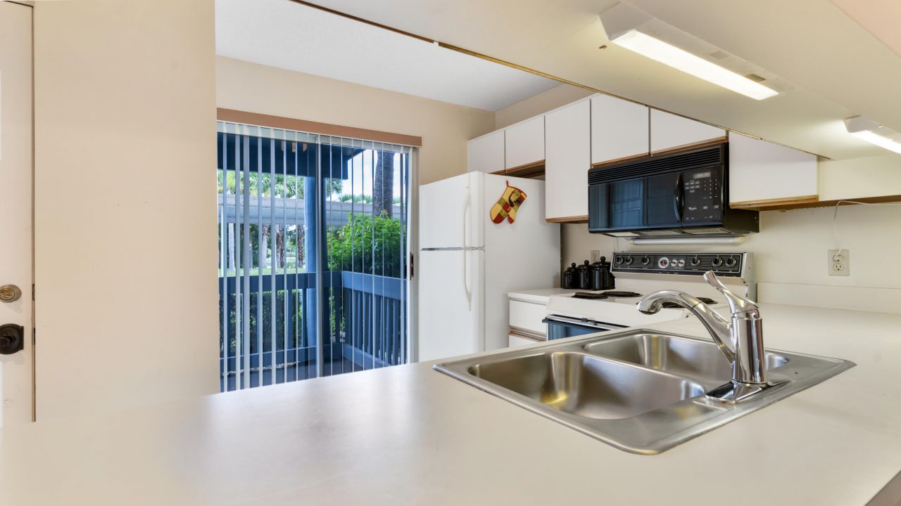 1481 NE 14th Court, Unit U-3, Jensen Beach, FL 34957 Photo