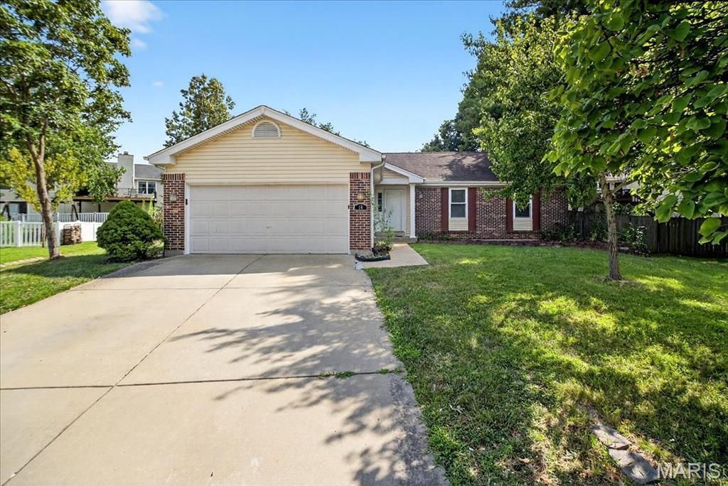 14 Walnut Hill Court, Saint Charles, MO 63304 Main Photo