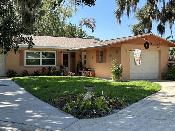 919 Royal Oak Court, Holly Hill, FL 32117