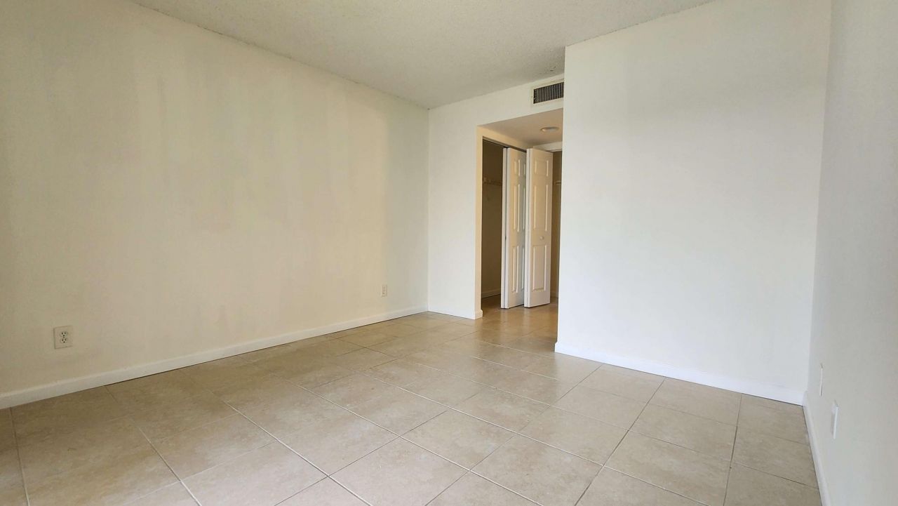 1610 SE Green Acres Circle, Unit Q-202, Port Saint Lucie, FL 34952 Photo