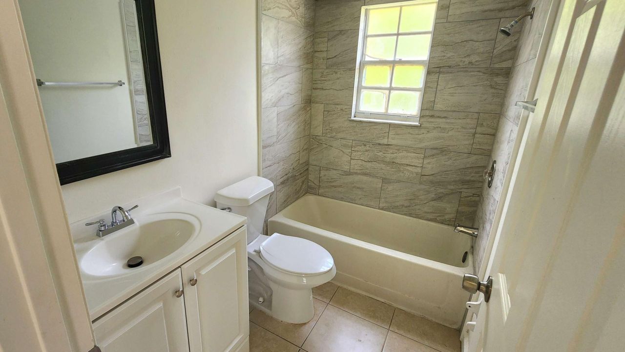 1610 SE Green Acres Circle, Unit Q-202, Port Saint Lucie, FL 34952 Photo