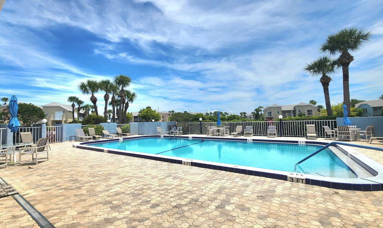 1610 SE Green Acres Circle, Unit Q-202, Port Saint Lucie, FL 34952 Photo