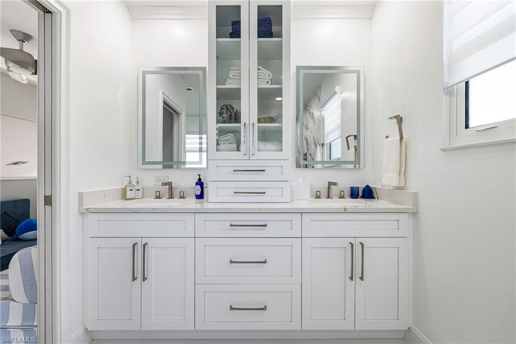 2372 Cherimoya Ln, Saint James City, FL 33956 Photo