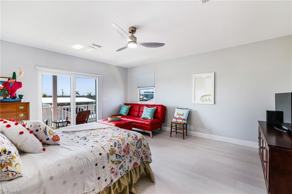 2372 Cherimoya Ln, Saint James City, FL 33956 Photo