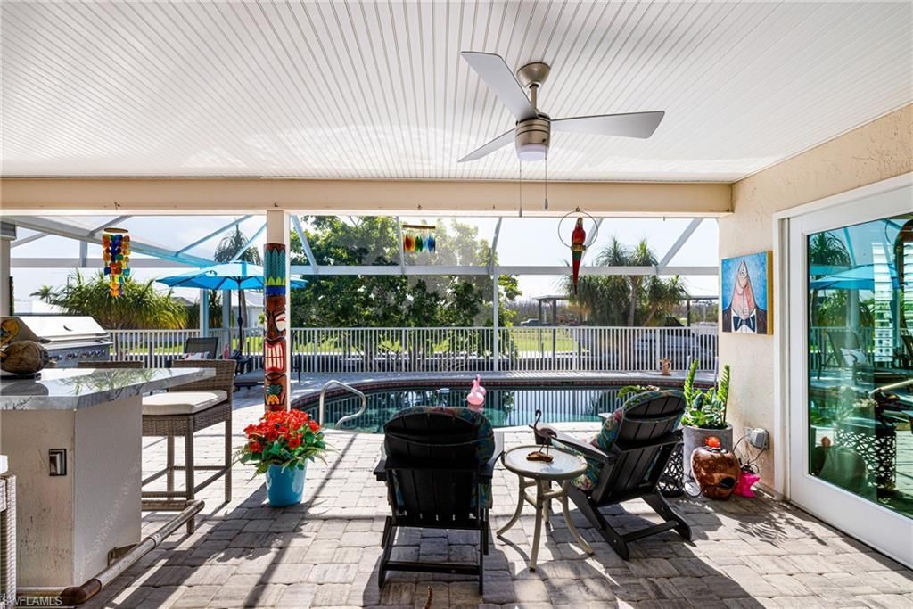 2372 Cherimoya Ln, Saint James City, FL 33956 Photo