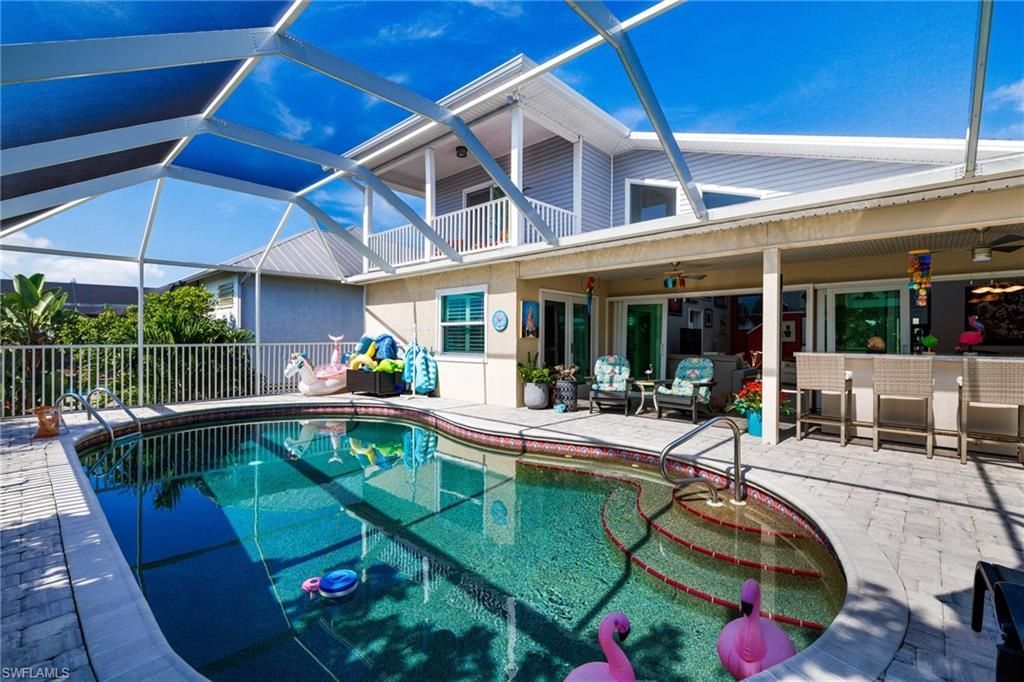 2372 Cherimoya Ln, Saint James City, FL 33956 Photo