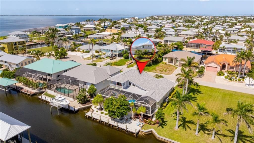 2372 Cherimoya Ln, Saint James City, FL 33956 Photo