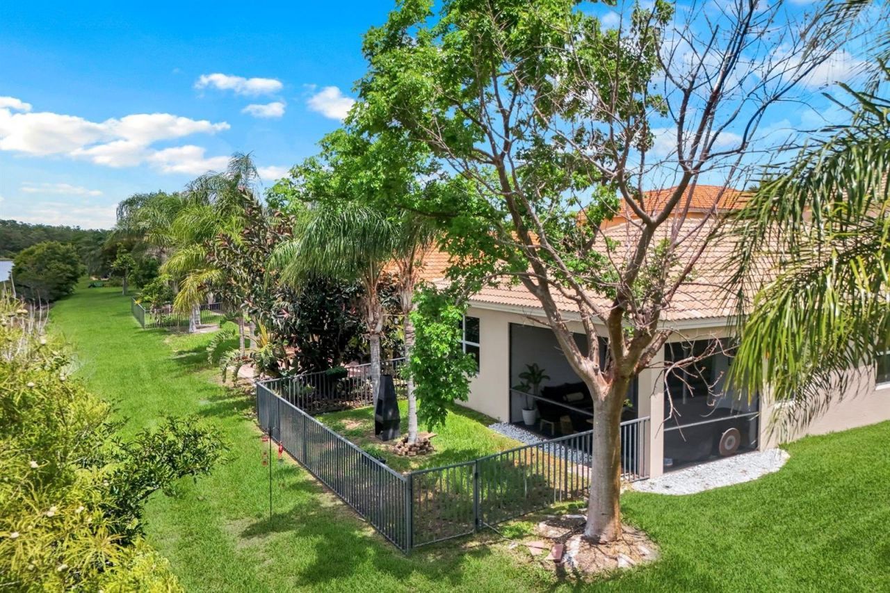 10490 Spruce Pine Court, Fort Myers, FL 33913 Photo