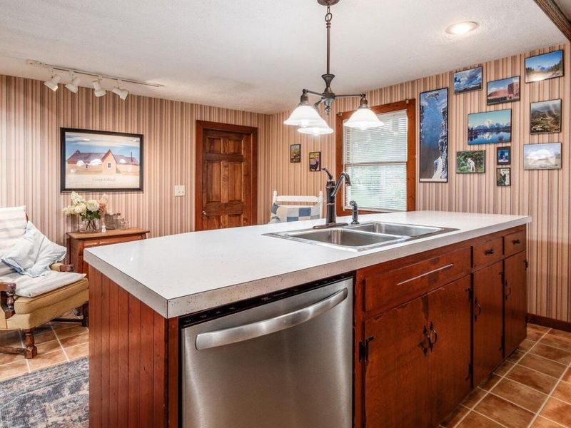 206 Freeman Memorial Drive, Hebron, OH 43025 Photo 11