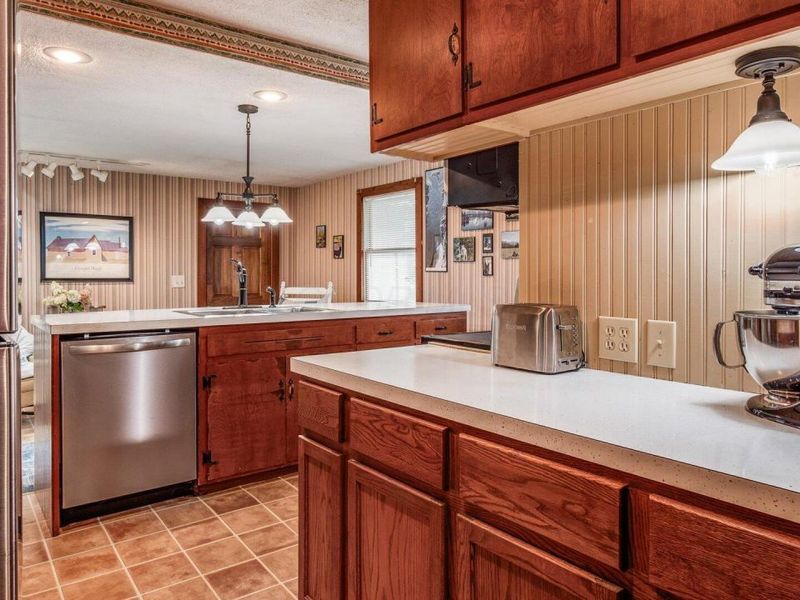 206 Freeman Memorial Drive, Hebron, OH 43025 Photo 14