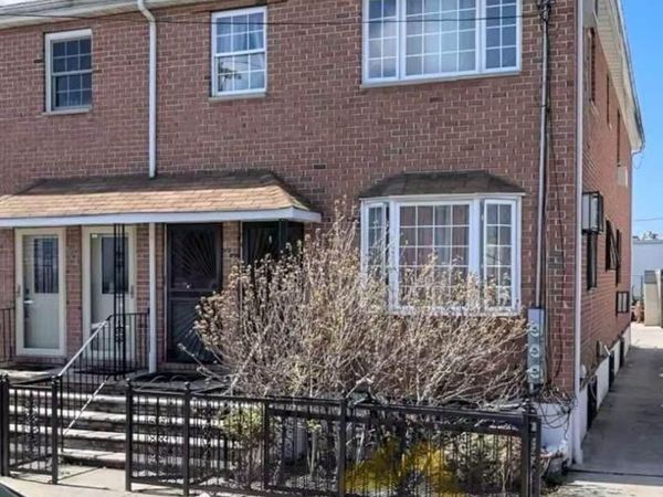 864 Euclid Avenue, Brooklyn, NY 11208