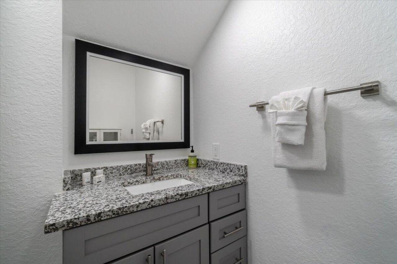 10877 Overseas Highway, Unit 94, Marathon, FL 33050 Photo