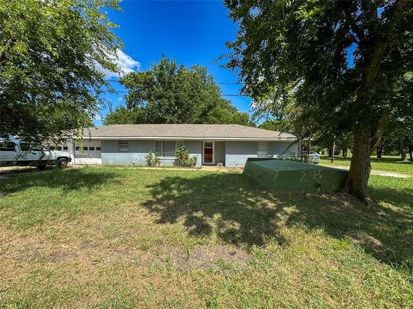 121 S Bois D Arc Street, Bailey, TX 75452